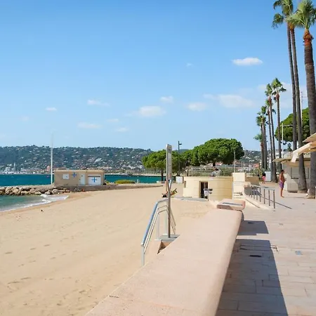 Appartement Le Sun-beach - Spacieux 3 Pieces Avec Parking A 400 M Des Plages De Juan-les-Pins